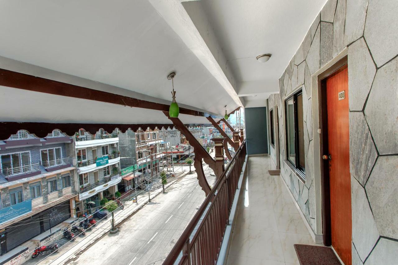 Hotel Peace Plaza Pokhara Kültér fotó