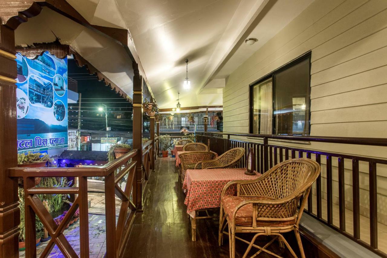 Hotel Peace Plaza Pokhara Kültér fotó