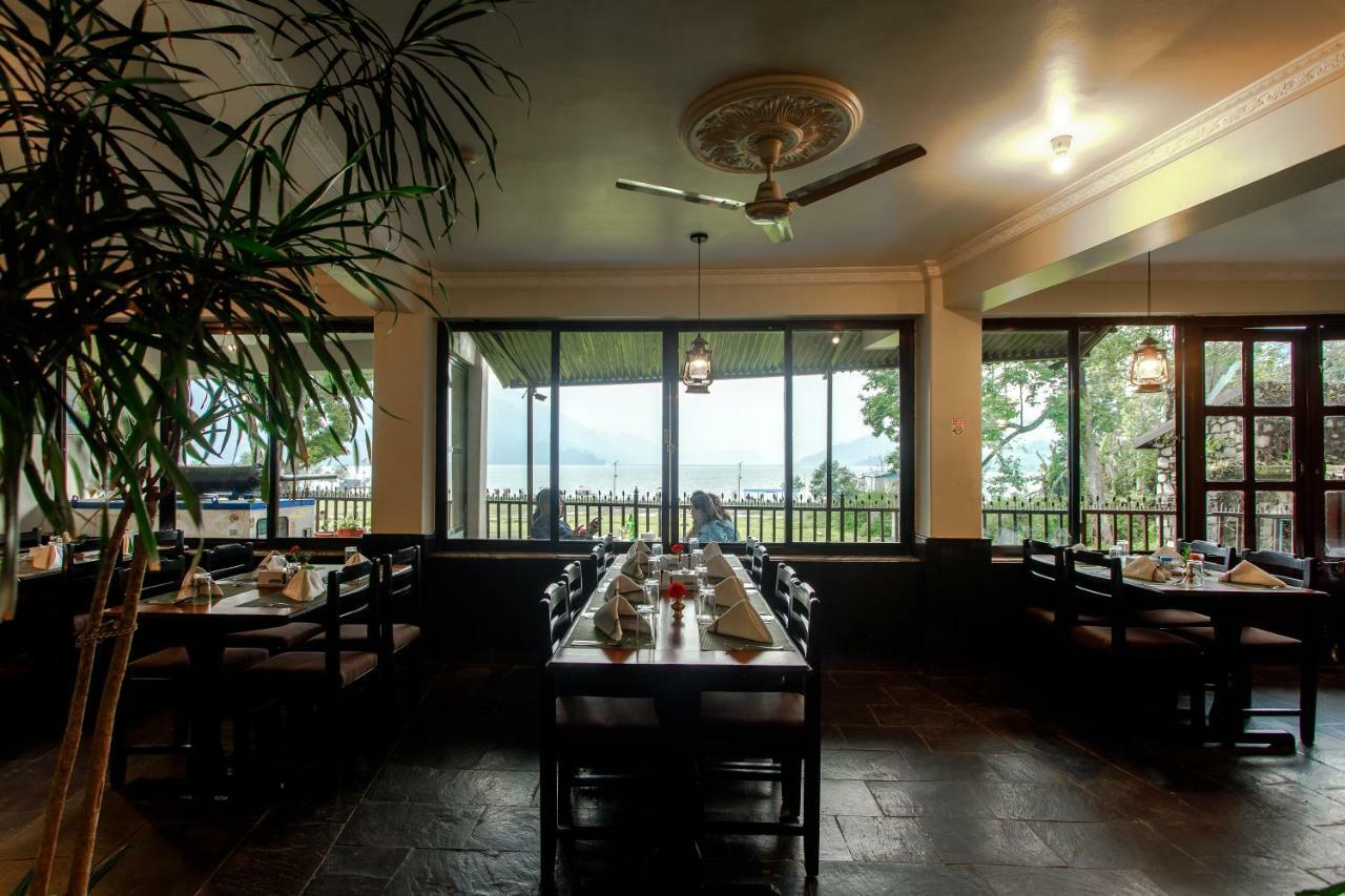 Hotel Peace Plaza Pokhara Kültér fotó