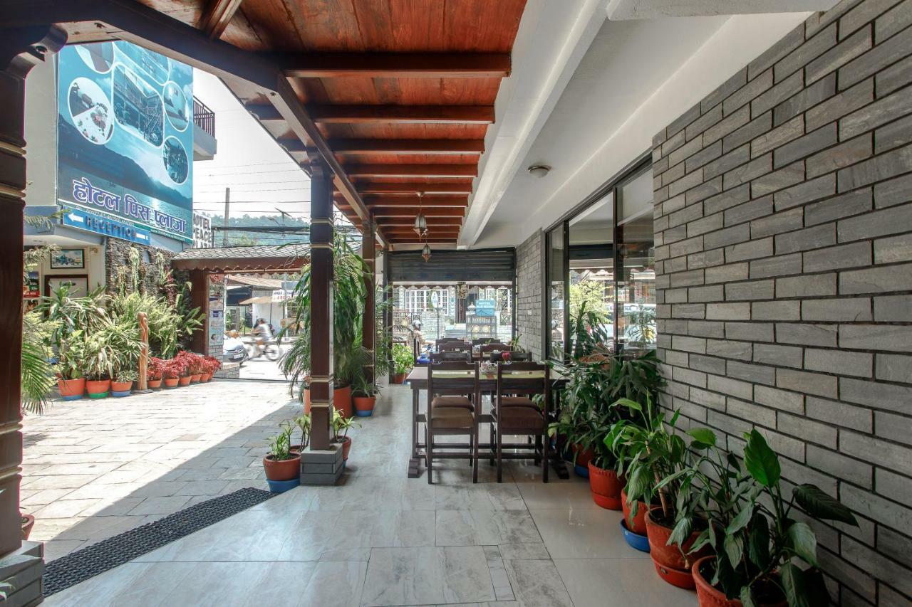 Hotel Peace Plaza Pokhara Kültér fotó