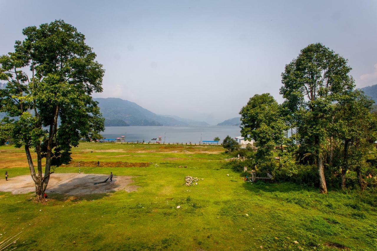 Hotel Peace Plaza Pokhara Kültér fotó