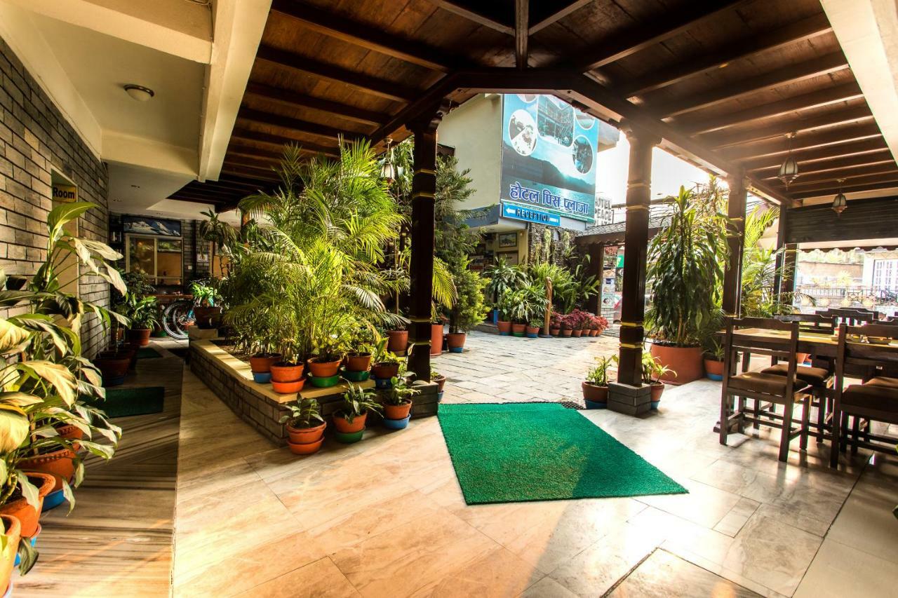 Hotel Peace Plaza Pokhara Kültér fotó