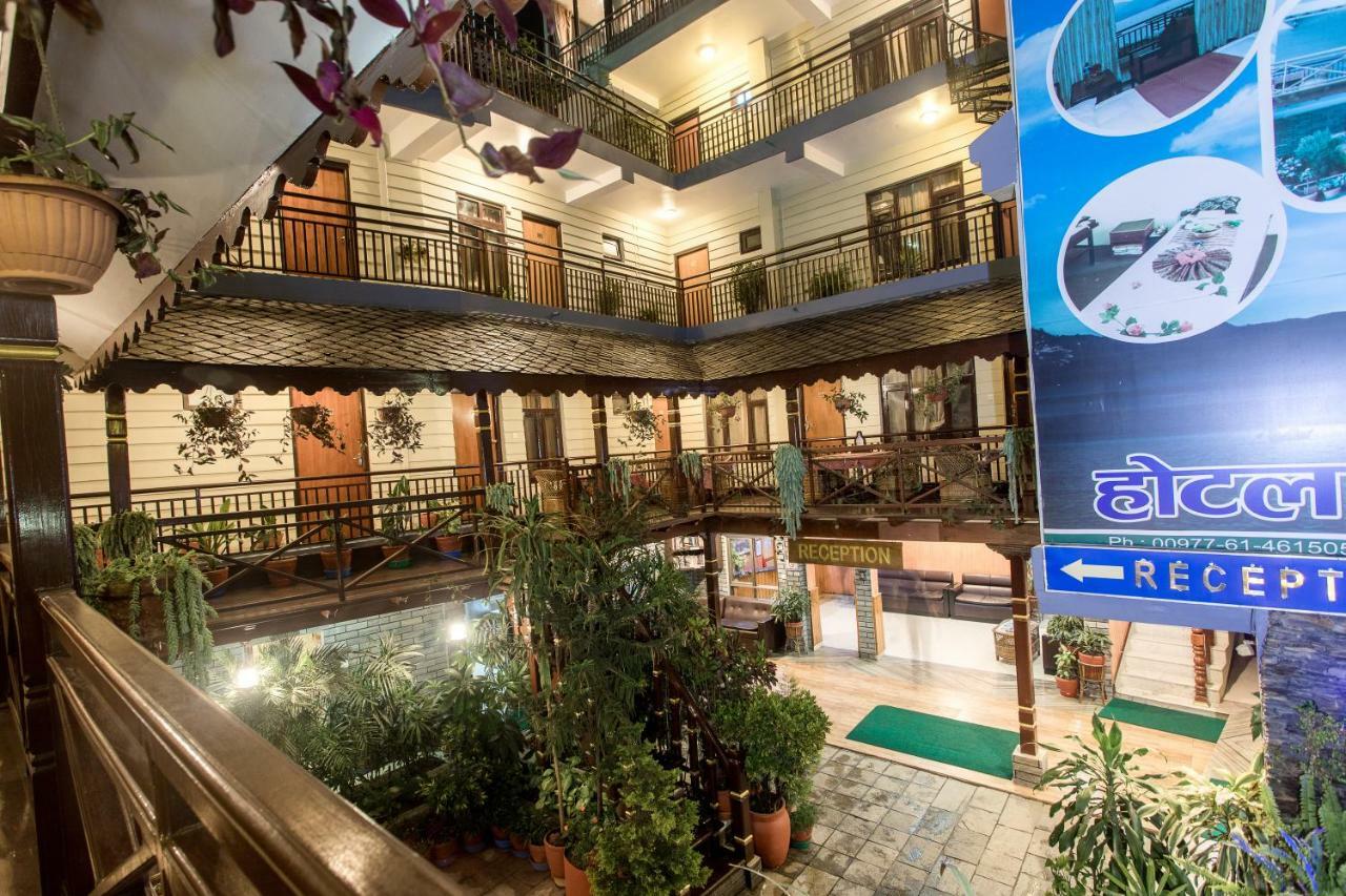 Hotel Peace Plaza Pokhara Kültér fotó