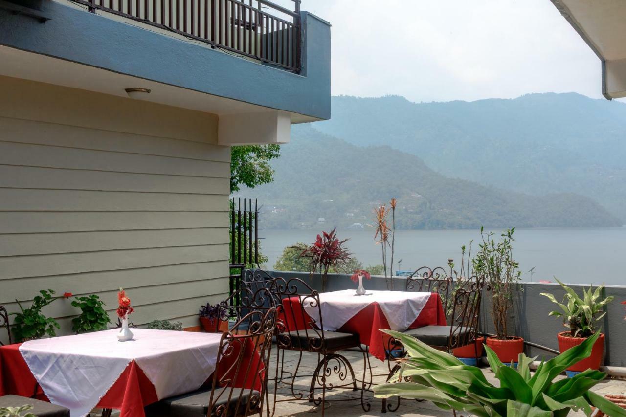 Hotel Peace Plaza Pokhara Kültér fotó