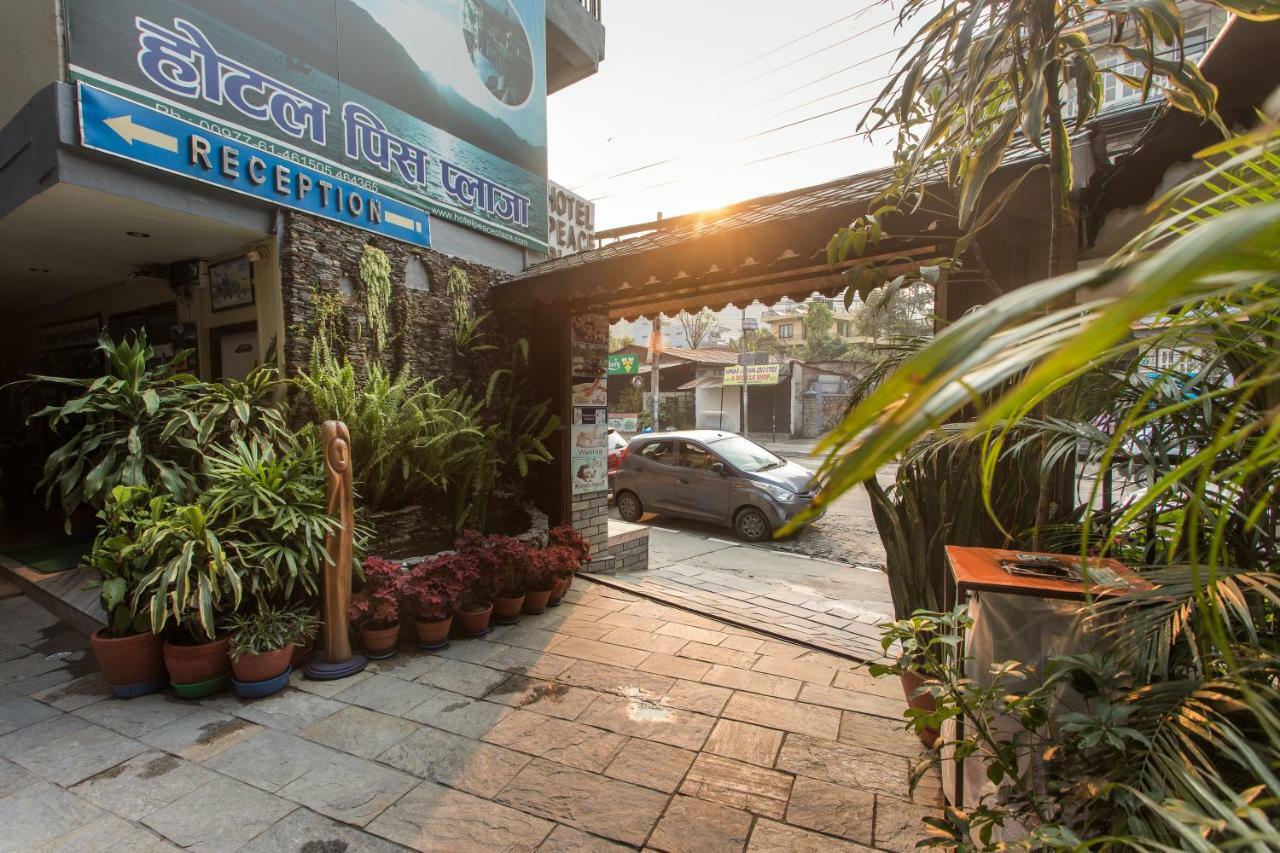 Hotel Peace Plaza Pokhara Kültér fotó