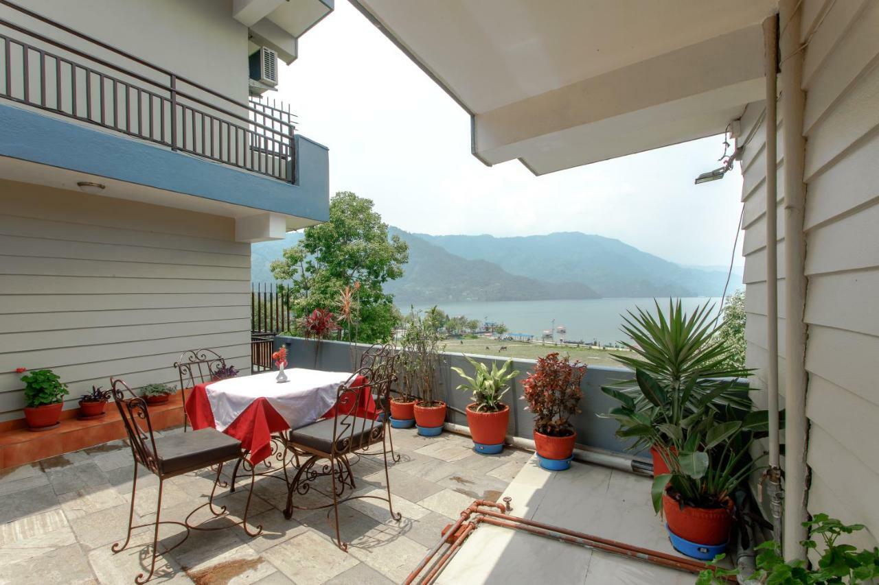 Hotel Peace Plaza Pokhara Kültér fotó
